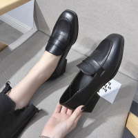 华人代购转运丹麦黑色小皮鞋女英伦风2020新款方头粗跟春季单鞋女士职业工作鞋中跟