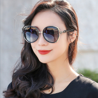 华人代购转运韩国黛丝娜墨镜女士优雅潮流偏光太阳镜大框镂空山茶花眼镜