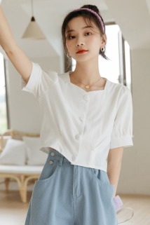 邮多多淘宝集运转运白色衬衫新款2021年短袖女设计感小众法式泡泡袖短款高腰上衣法式